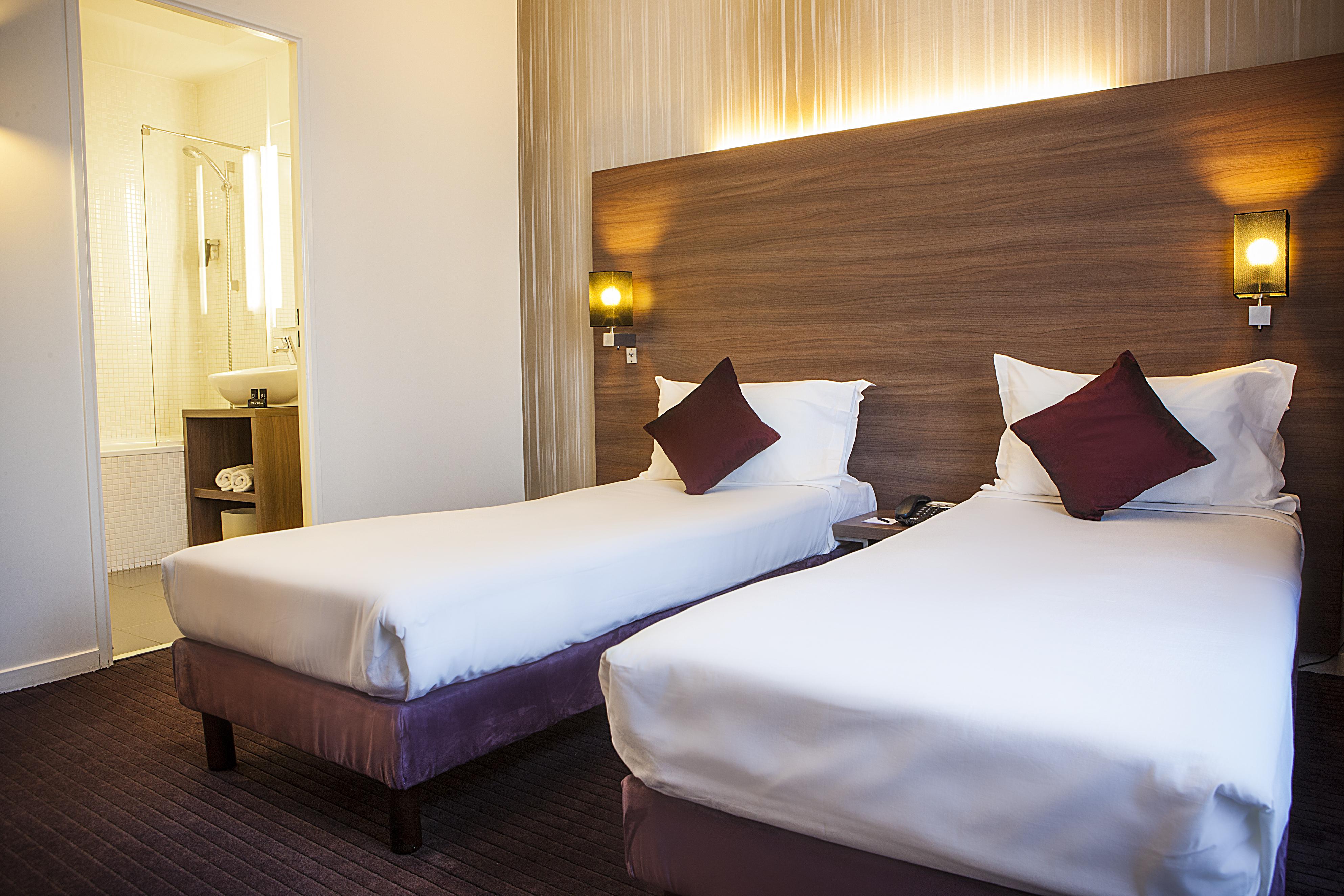 Hotel Paxton Paris Mlv 4*