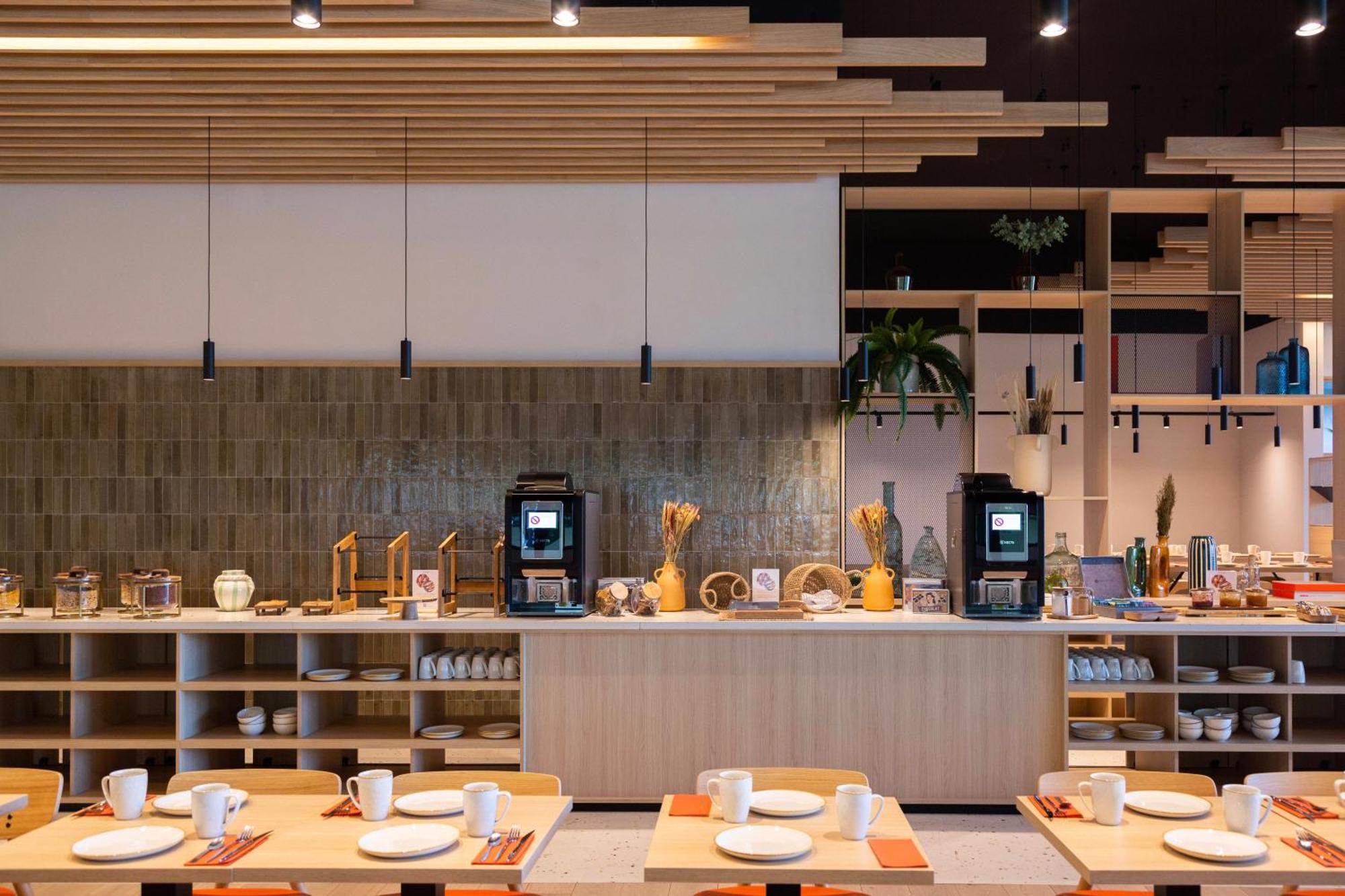 Paxton Paris Mlv Hotel